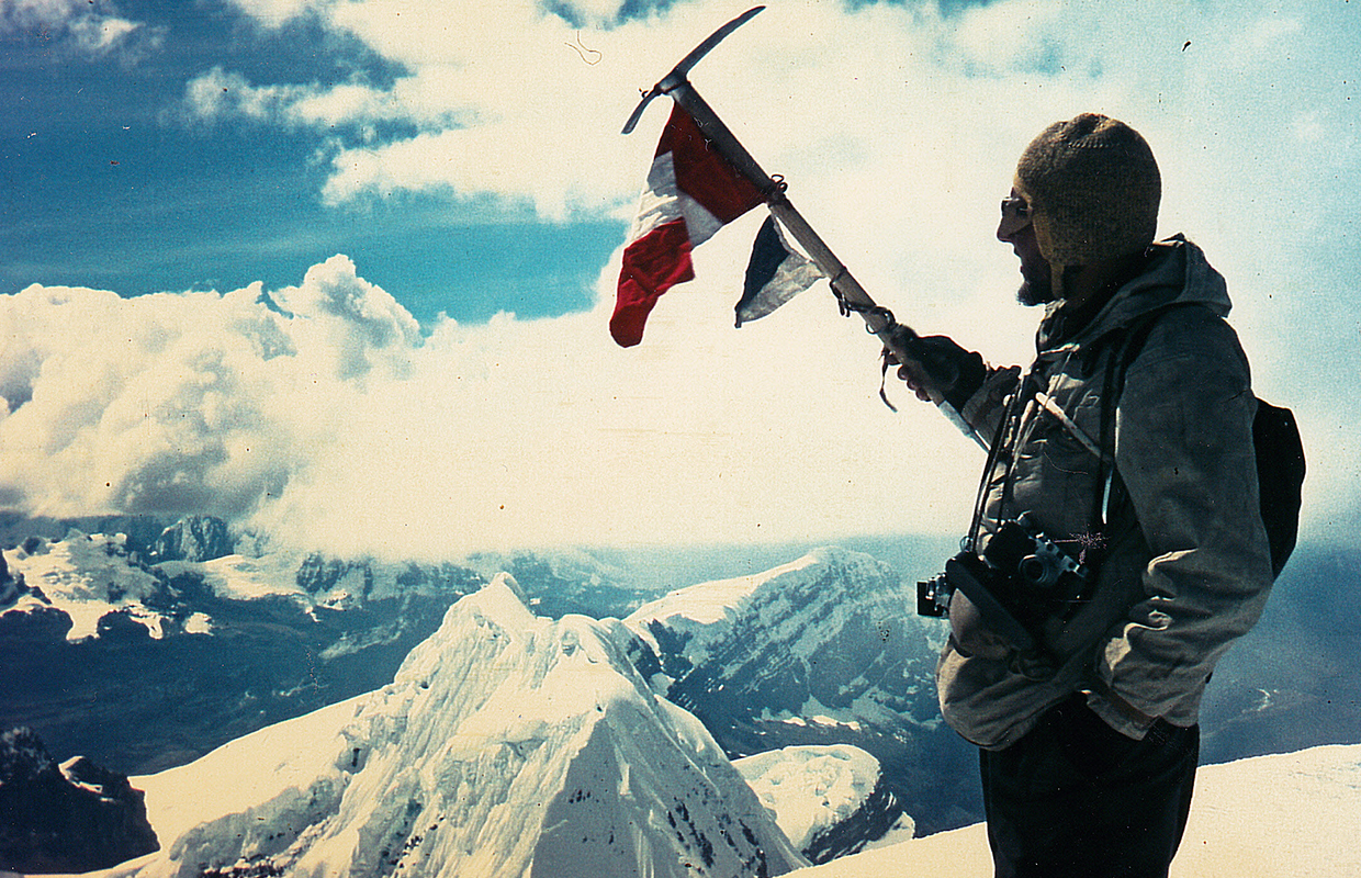 Archive photo of an expedition in the Cordillera Blanca